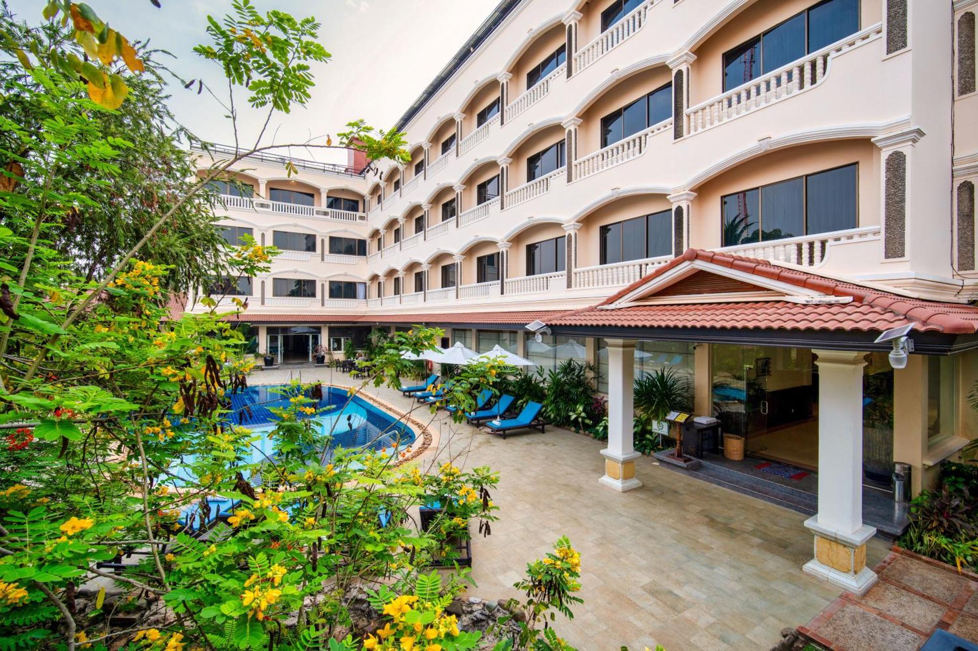 Khemara Angkor Hotel&Spa Siem Reap Bagian luar foto