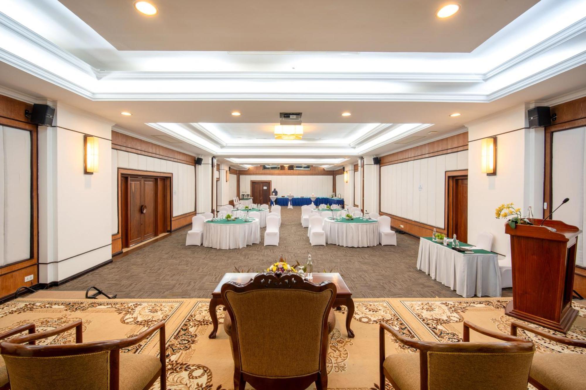 Khemara Angkor Hotel&Spa Siem Reap Bagian luar foto