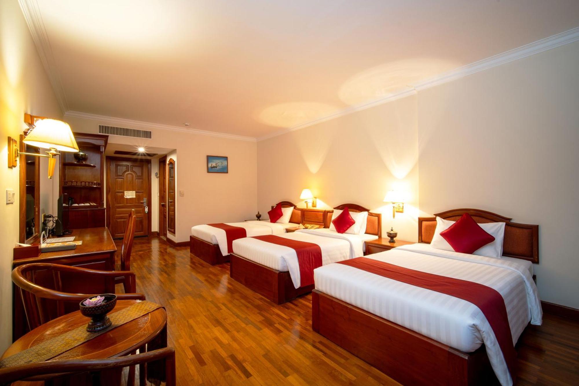 Khemara Angkor Hotel&Spa Siem Reap Bagian luar foto