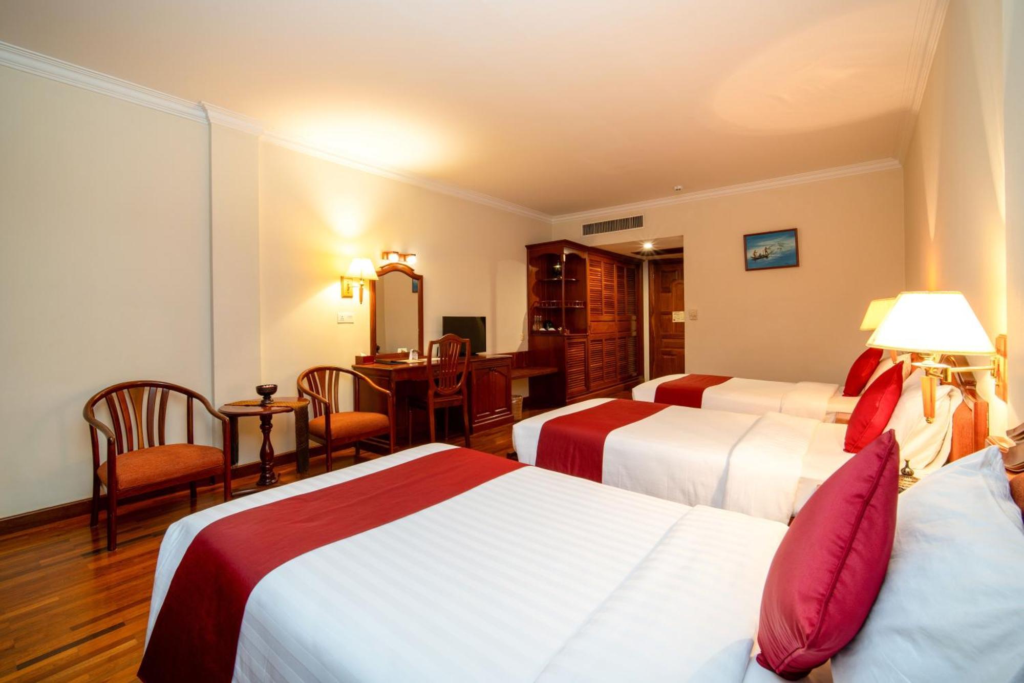 Khemara Angkor Hotel&Spa Siem Reap Bagian luar foto